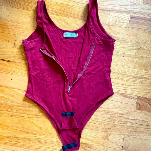 Body suit - Picture 3 of 3